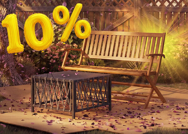 Holz-Gartenbank mit einem kleinen Outdoor-Tisch in einer Hinterhof-Umgebung, umgeben von rosa Konfetti und goldenen 10%-Rabatt-Ballons, die einen saisonalen Sale f&uuml;r Outdoor-Sitzm&ouml;bel hervorheben.