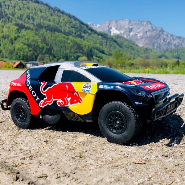 Carrera Ferngesteuertes Rennauto RedBull Peugeot 08 DKR 16" 1:16