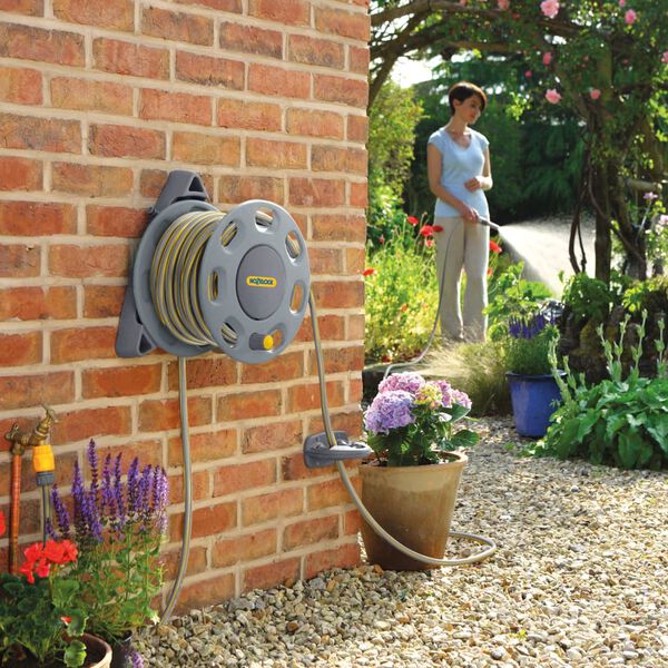 Hozelock Wand-Schlauchtrommel 30 m mit 15 m Schlauch