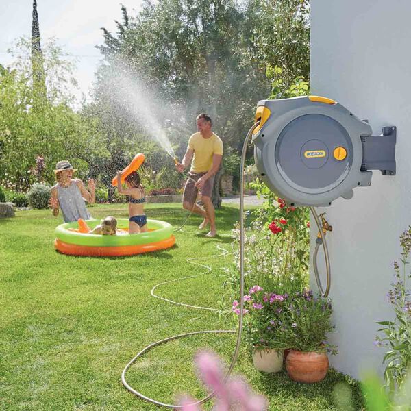 Hozelock Schlauchaufroller Wandmontage mit 30 m Schlauch Auto Reel