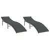 vidaXL Sonnenliegen 2 Stk. mit Auflagen Hellgrau Poly Rattan