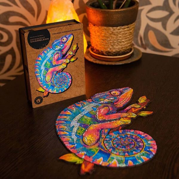 UNIDRAGON 314-tlg. Holzpuzzle Iridescent Chameleon King Size 31x41 cm